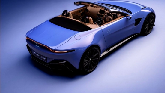 Aston Martin запускает Vantage Roadster. Кабриолет с 500 л. с.