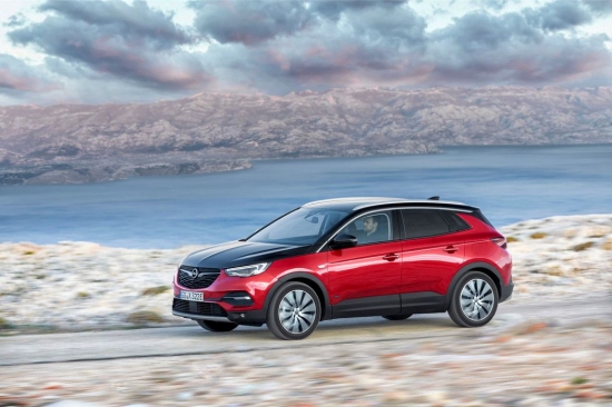 NEW OPEL GRANDLAND X HYBRID, AVAILABLE TO ORDER. HOW MUCH DOES IT COST IN LATVIA?